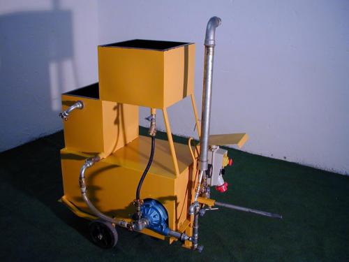Foam generator for lightweight concrete made from polystyrene and cellular